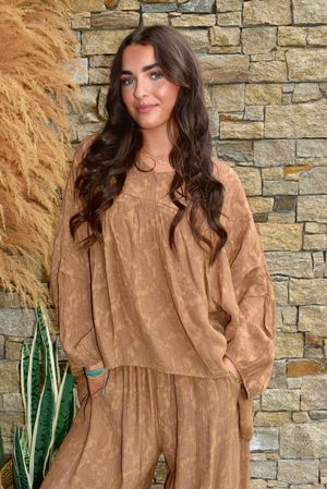 Kiti Paisley Damask Artist Smock Walnut